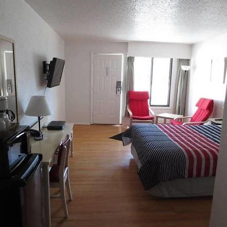 Imperial Motel Grand Forks Extérieur photo